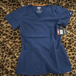 Dickies navy blue v neck scrub top XXS